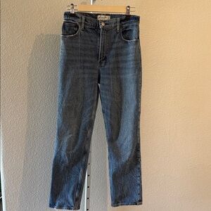 Abercrombie & Fitch Women’s Straight-Leg Jeans in Classic Blue Wash